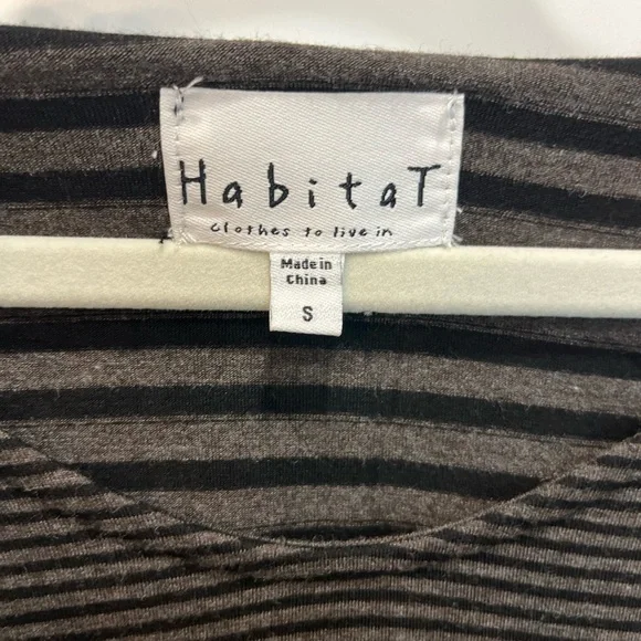Habitat Women's Size Small Long Sleeve Mixed Stripe Tunic‎ Top Gray Black  Split - Picture 2 of 10